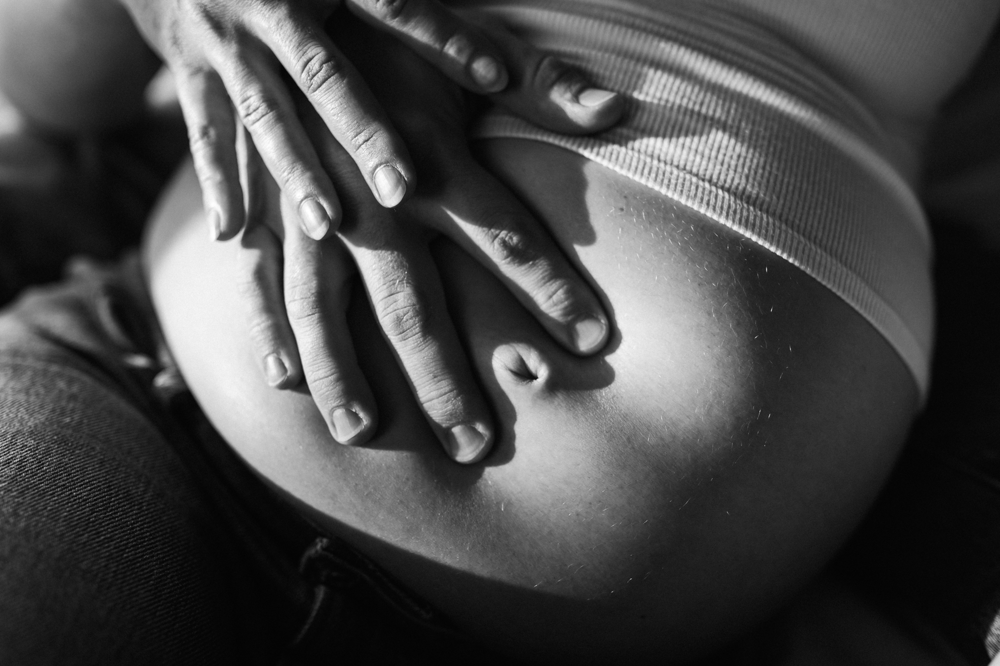 Denver lifestyle maternity & newborn photographer